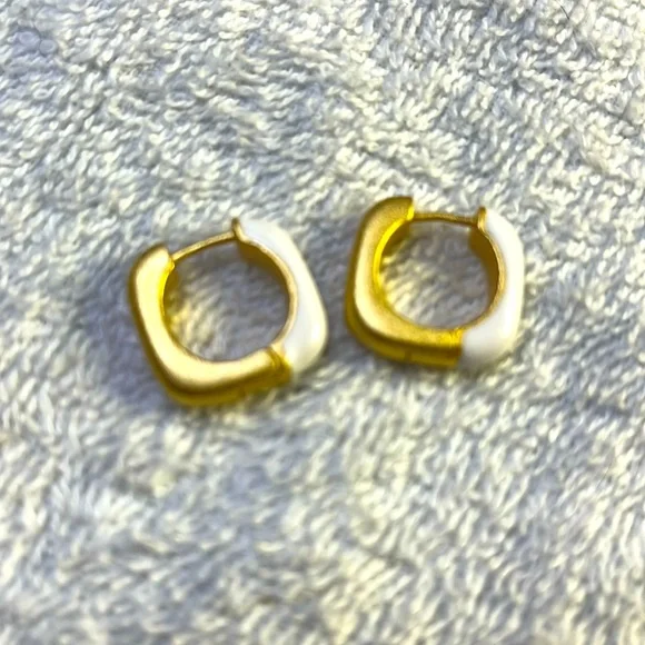 # 16 Sterling Silver Chunky Enamel Huggie Hoop Earrings - Picture 5 of 8